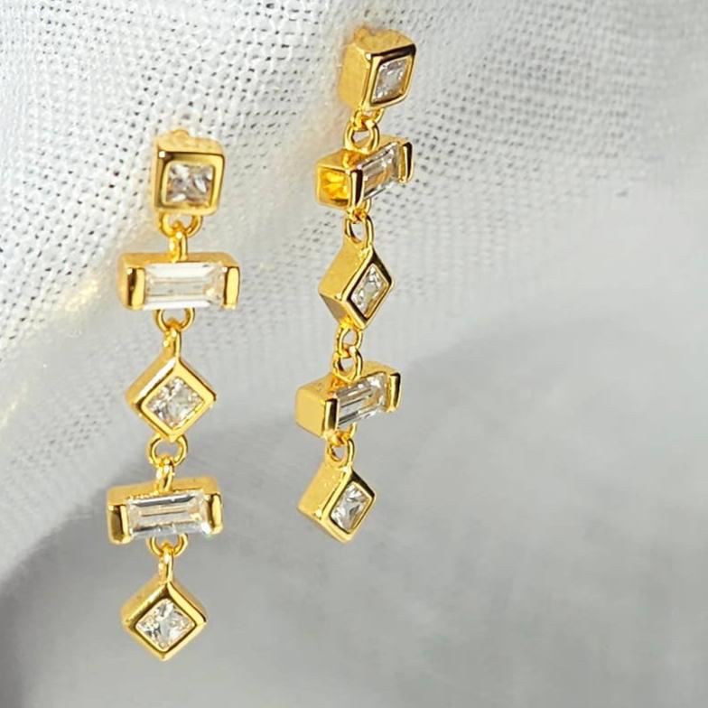 White Cubic Zirconia Dangle Earrings